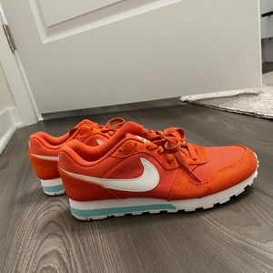 Nike MD Runner 2